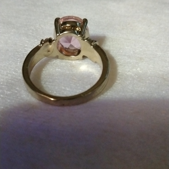 Pink  gold tone ring size 7.5 NWT (sku 618) - Picture 6 of 7